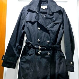 MICHAEL KORS RAIN COAT.